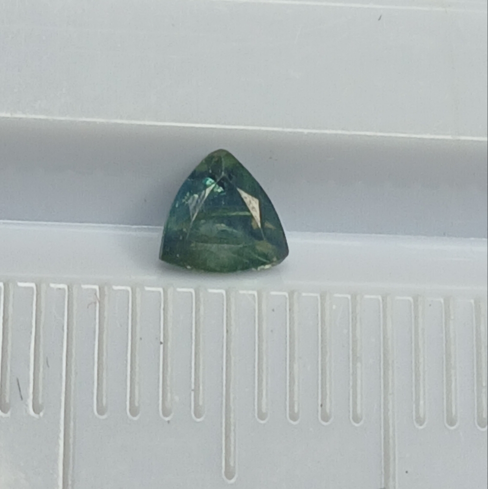 Trillion Cut Color Change Alexandite Gemstone 4mm